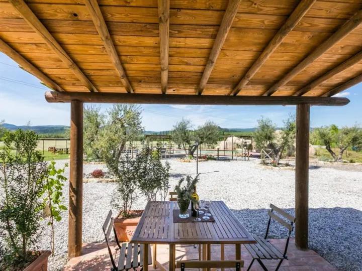 Podere La Querciola กวาร์ดิสตัลโล ภายนอก รูปภาพ