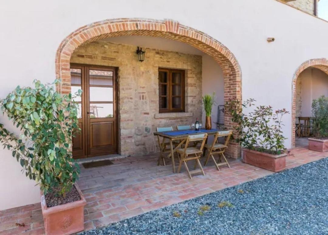 Podere La Querciola กวาร์ดิสตัลโล ภายนอก รูปภาพ
